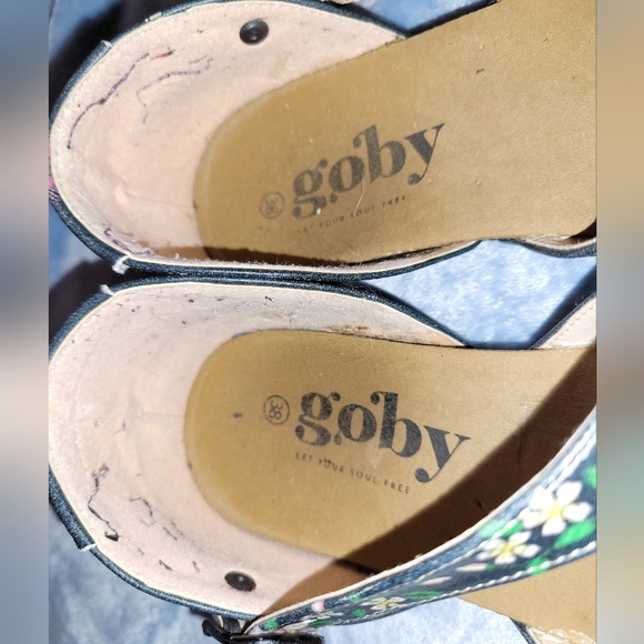 🌸 Goby Black Pink Print Handpainted Vegan Shoes Maryjanes Size 38 Worn Twice - Picture 6 of 7